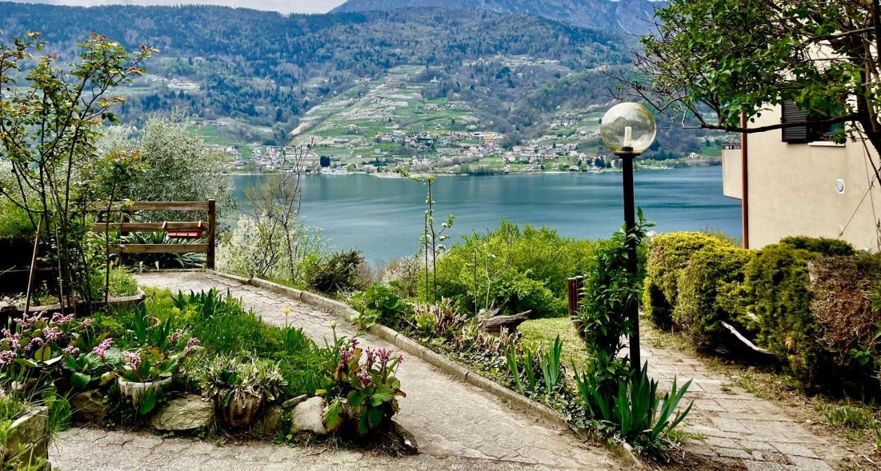 Lake Apartment Ischia Red Tenna Bagian luar foto