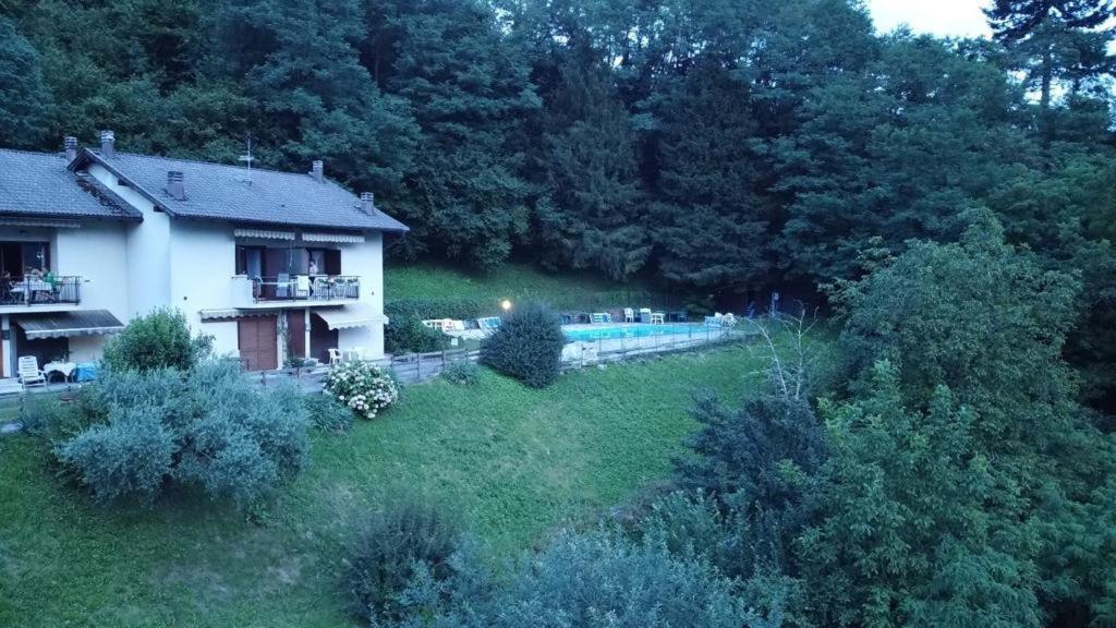 Lake Apartment Ischia Red Tenna Bagian luar foto